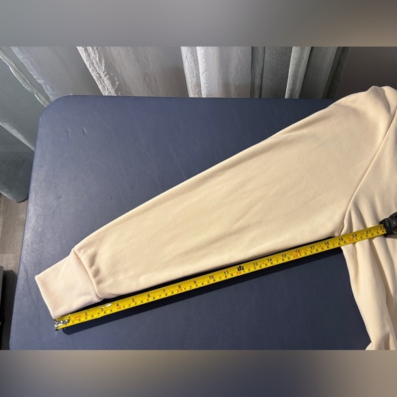 Women's Yellow Fleece Hoodie Size Medium - Picture 4 of 12